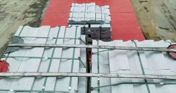 儋州 芝麻白仿形加直形路沿石出货日常