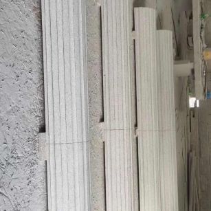 儋州 花岗岩厂家带你看白麻花岗岩门楼大柱柱皮