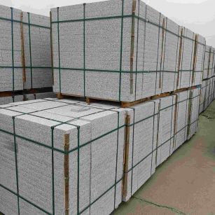 儋州 白麻花岗岩石材荔枝面地铺石（300*600*50）