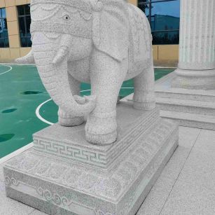 儋州 白麻花岗岩动物异形石雕-大象