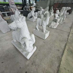 儋州 芝麻白花岗岩造型立体雕刻——十二生肖