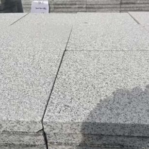 儋州 白麻花岗岩石材推荐 荔枝面地铺石