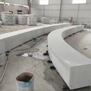 儋州芝麻白花岗岩石板材 园林光面弧形坐凳