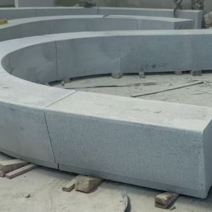 儋州 芝麻白花岗岩光面弧形坐凳