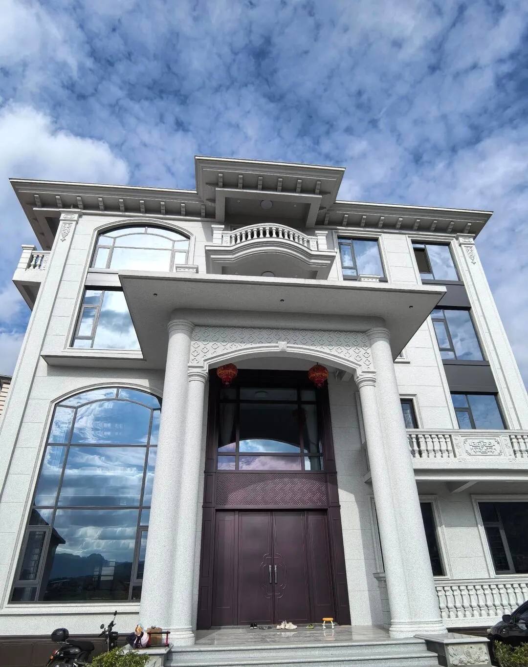 儋州白麻别墅外墙干挂石材效果示例