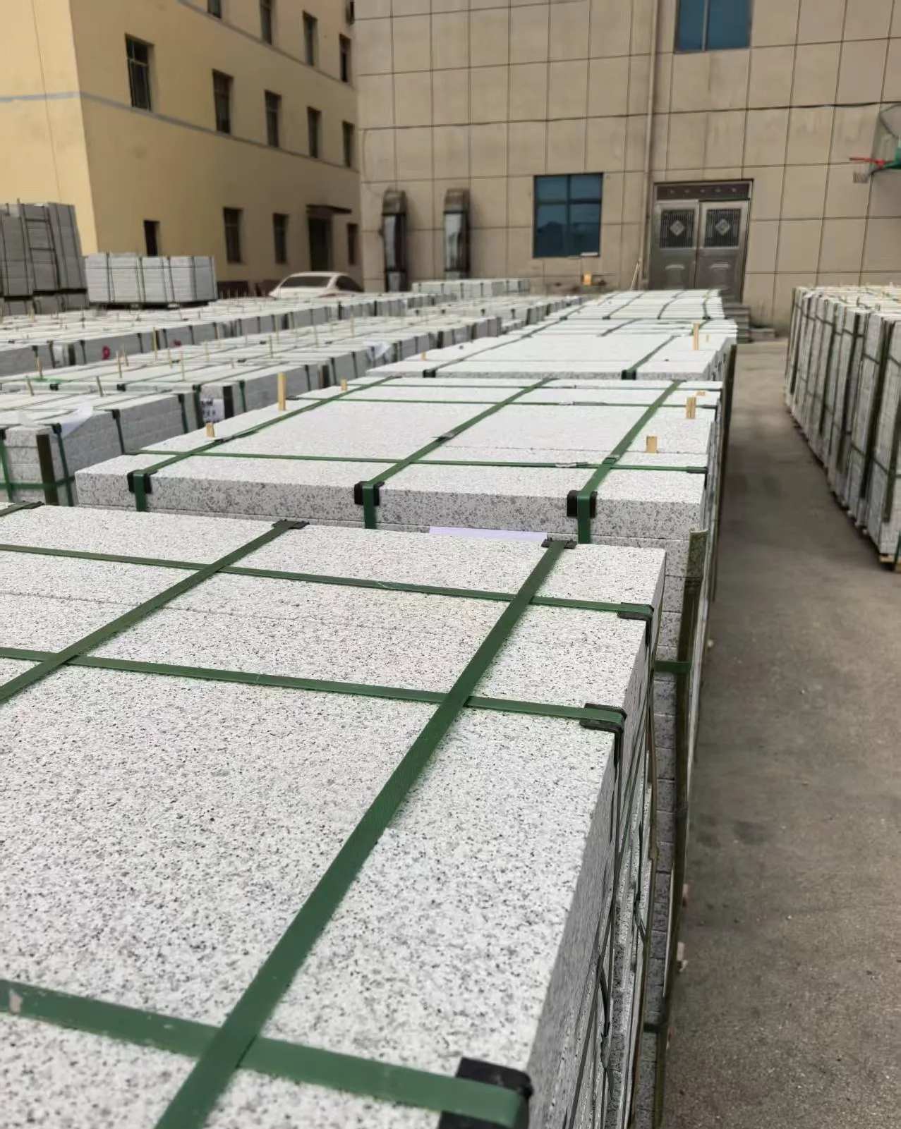 儋州 白麻花岗岩5.0公分荔枝面地铺石