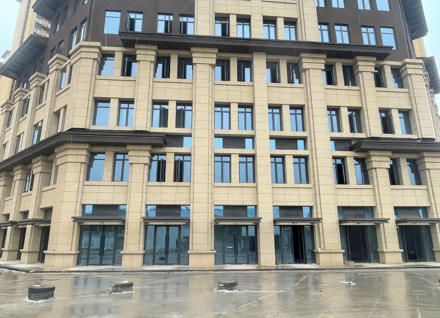 儋州 黄金麻花岗岩荔枝面小区外墙干挂