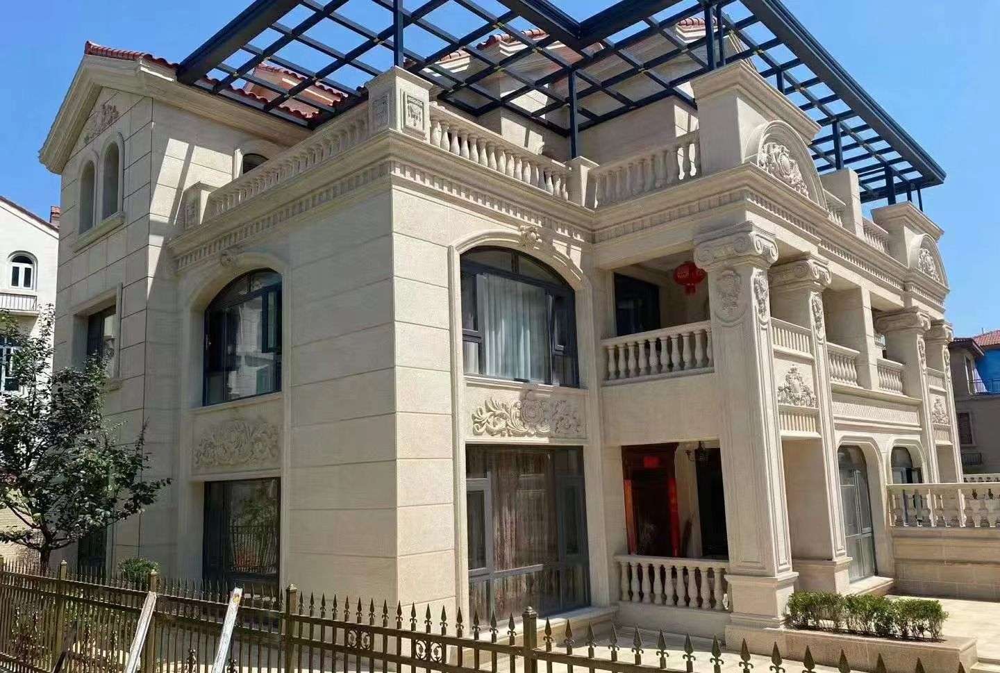 儋州 黄金麻花岗岩荔枝面别墅外墙干挂