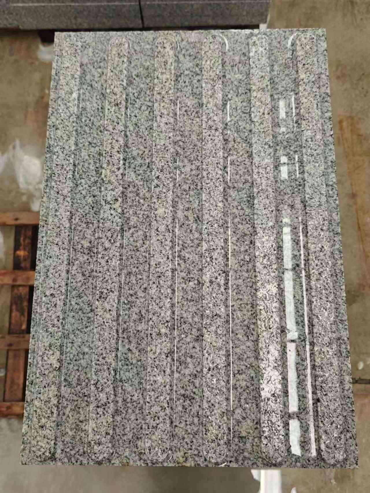 儋州 芝麻白花岗岩荔枝面雕刻盲道，盲条