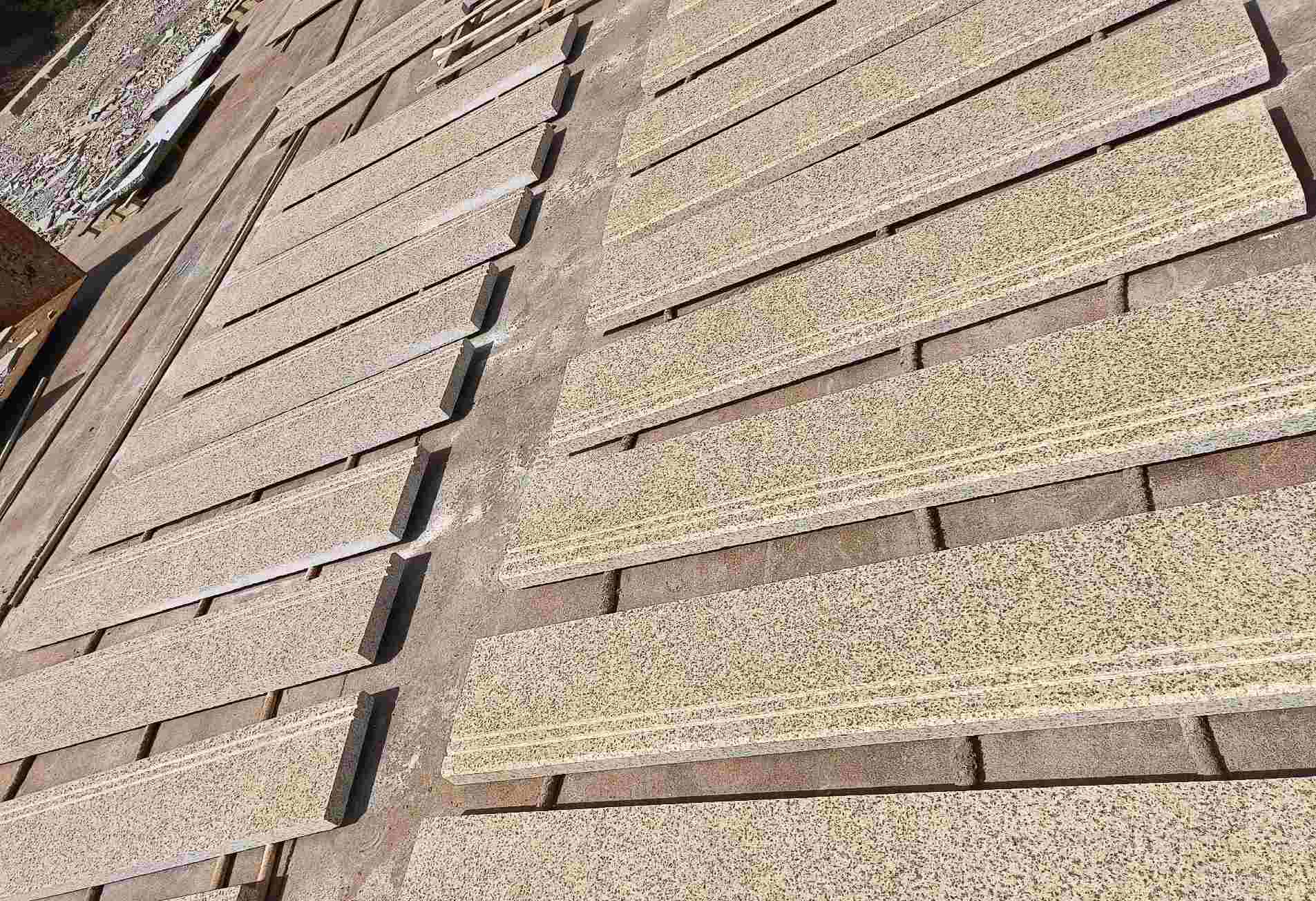 儋州 黄金麻花岗岩光面楼梯踏步