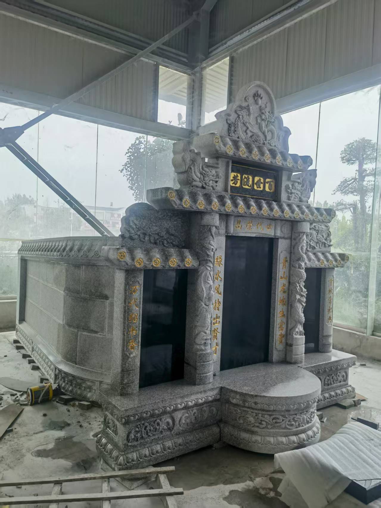 儋州 芝麻白墓碑效果展示图