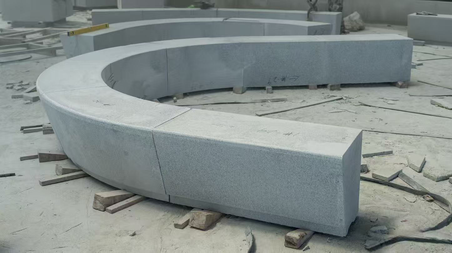 儋州 芝麻白花岗岩光面弧形坐凳