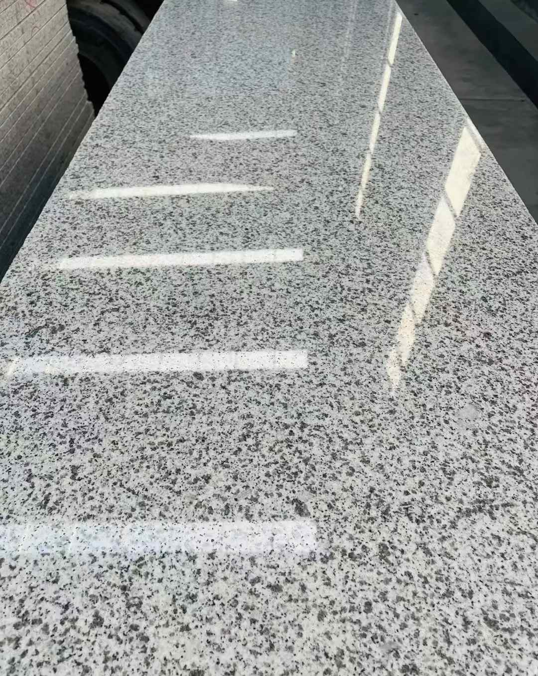 儋州 白麻花岗岩光面毛板